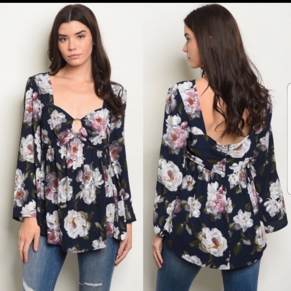 entro Tops - 🎉Last 1🎉Floral Navy TopWith Tie Back